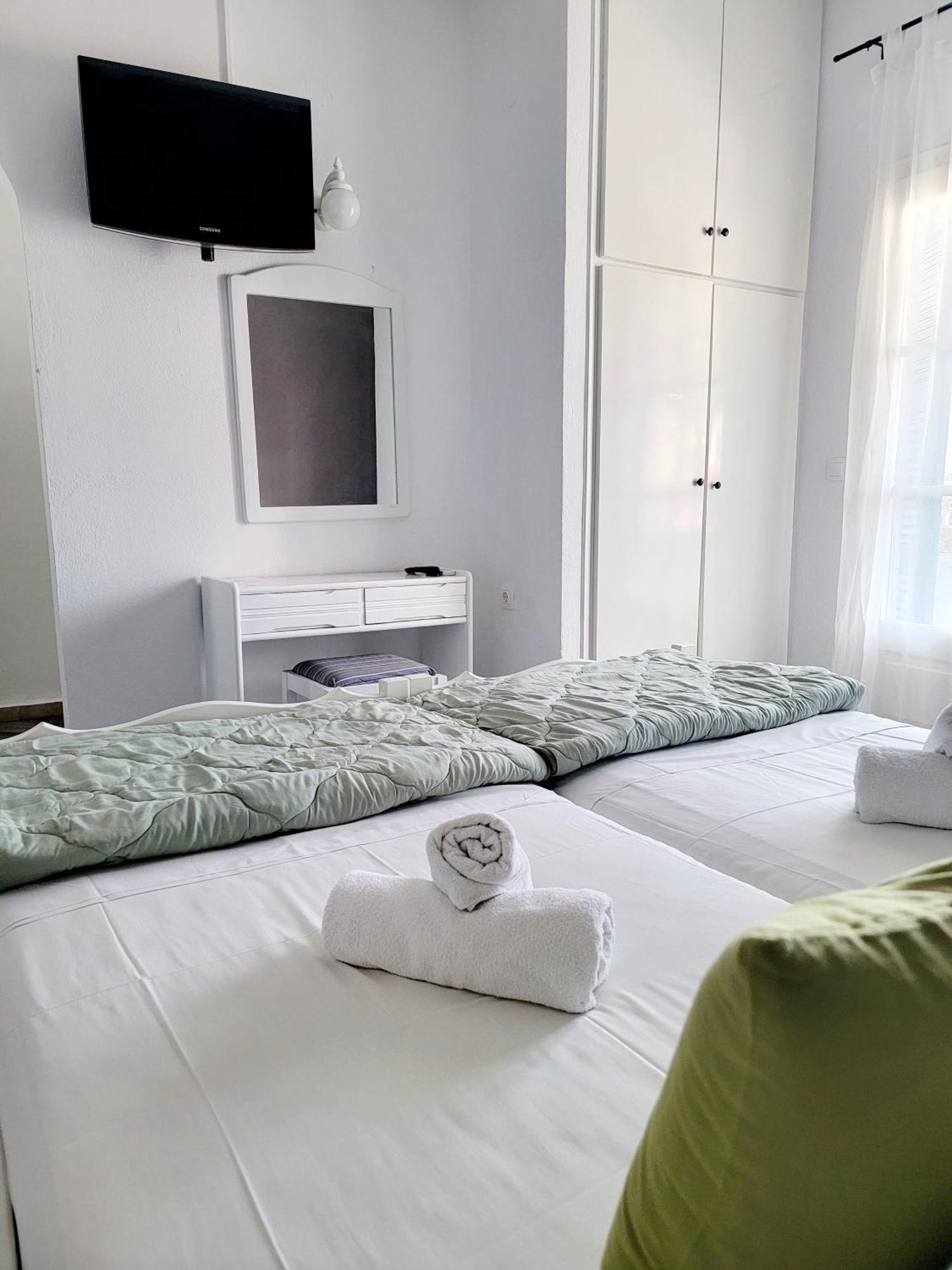 Kalimera Studios And Apartments Moraḯtika Ngoại thất bức ảnh