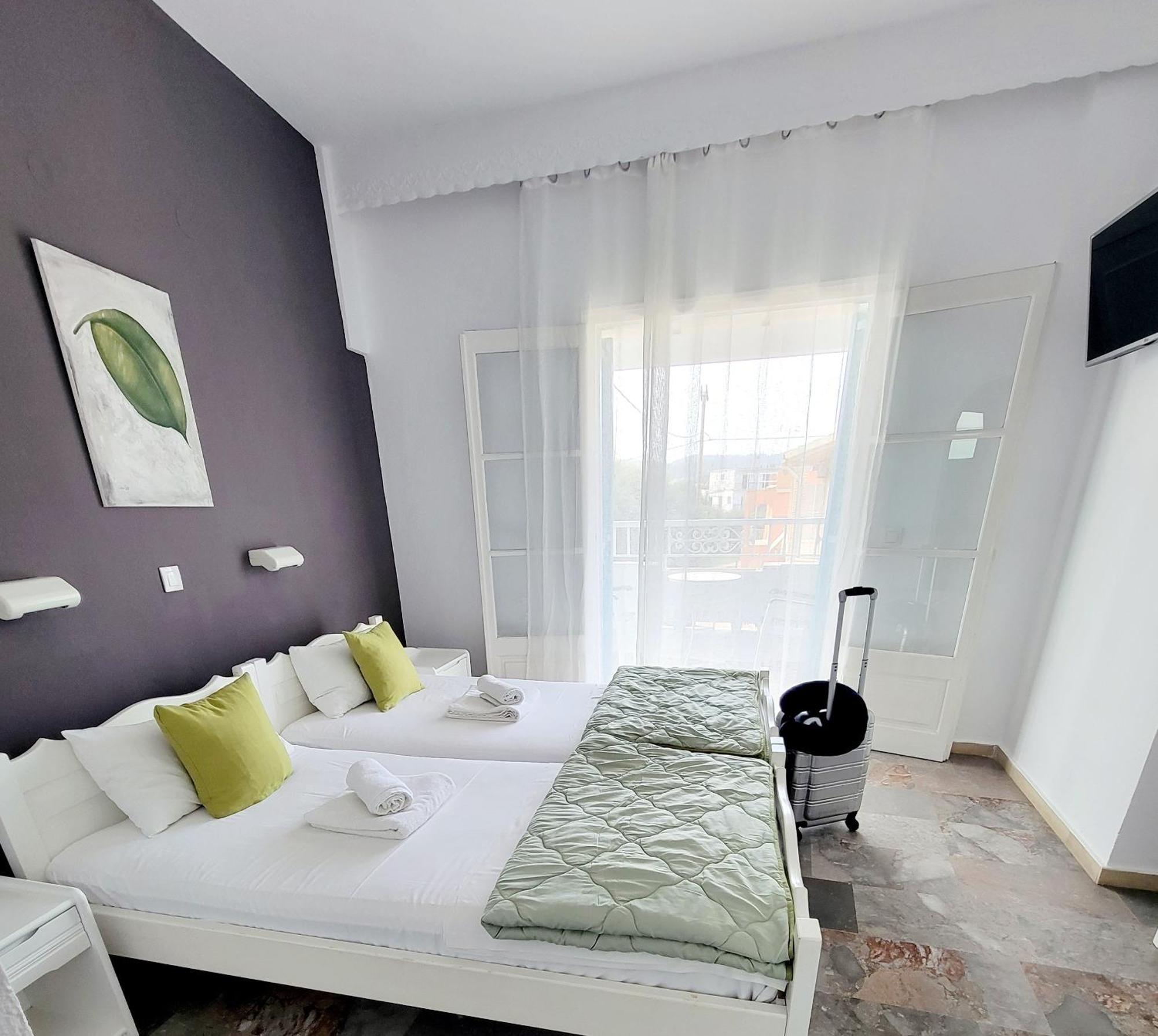 Kalimera Studios And Apartments Moraḯtika Ngoại thất bức ảnh