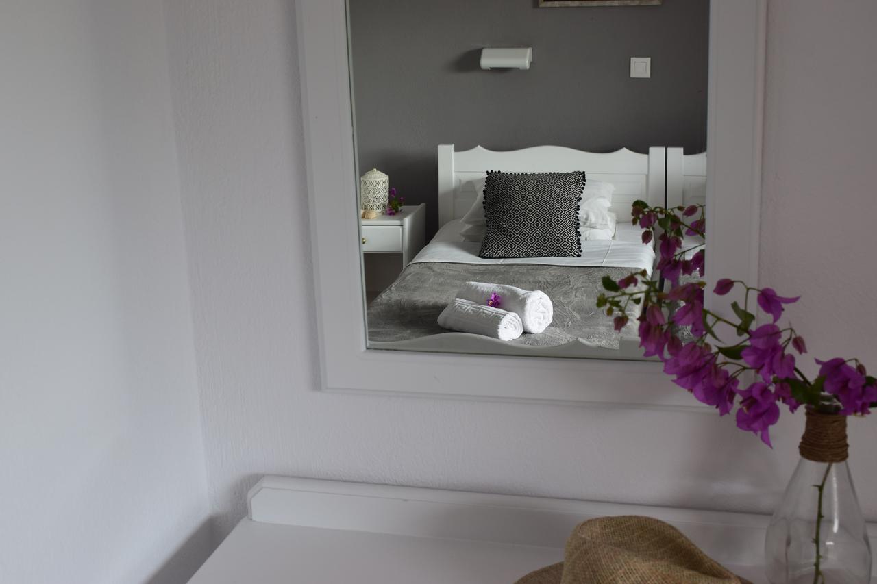 Kalimera Studios And Apartments Moraḯtika Ngoại thất bức ảnh